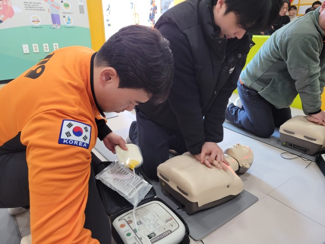 3.10. 펌뷸런스 대원 교육 (19).jpg