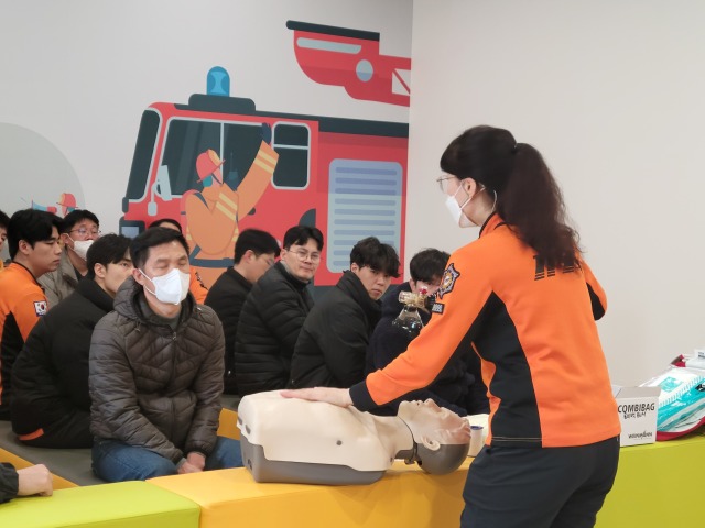 3.10. 펌뷸런스 대원 교육 (15).jpg