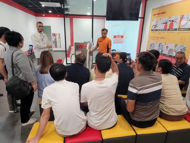5.28. 우즈베키스탄 초청연수생 (1).jpg