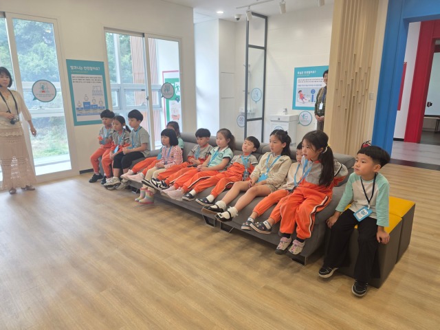 10.16. 예그랑유치원 (2).jpg