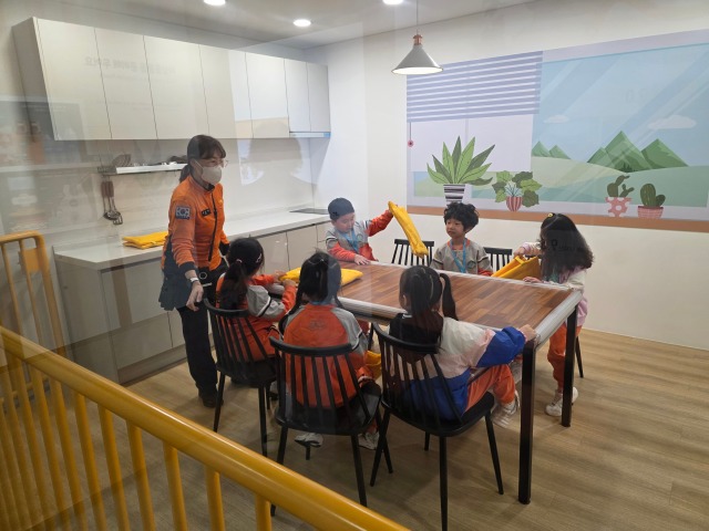 10.16. 예그랑유치원 (5).jpg