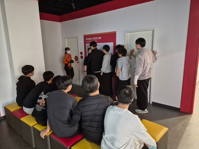 12.15. 링컨학교 (6).jpg